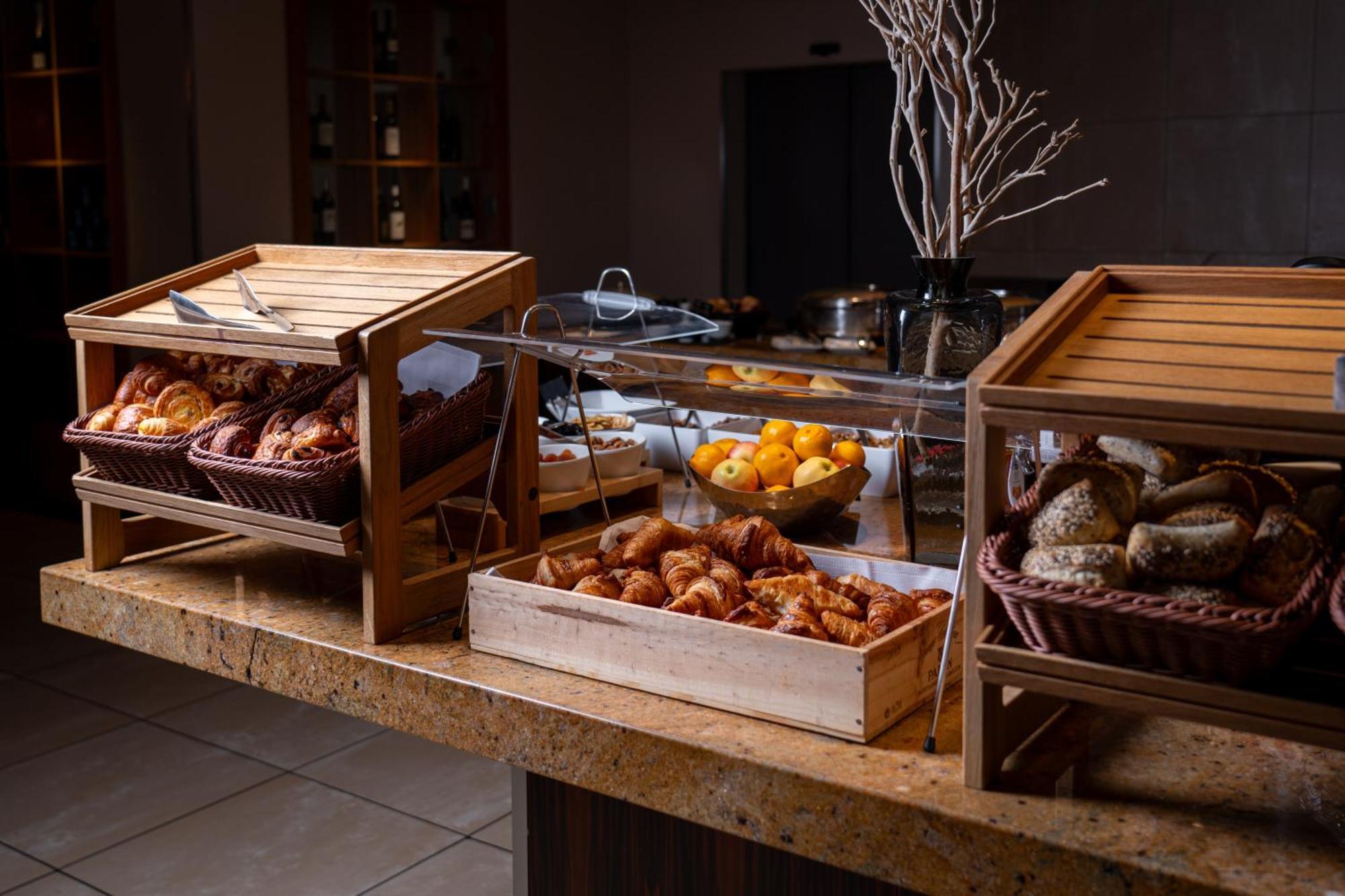 Moevenpick Hotel Geneva Meyrin Luaran gambar