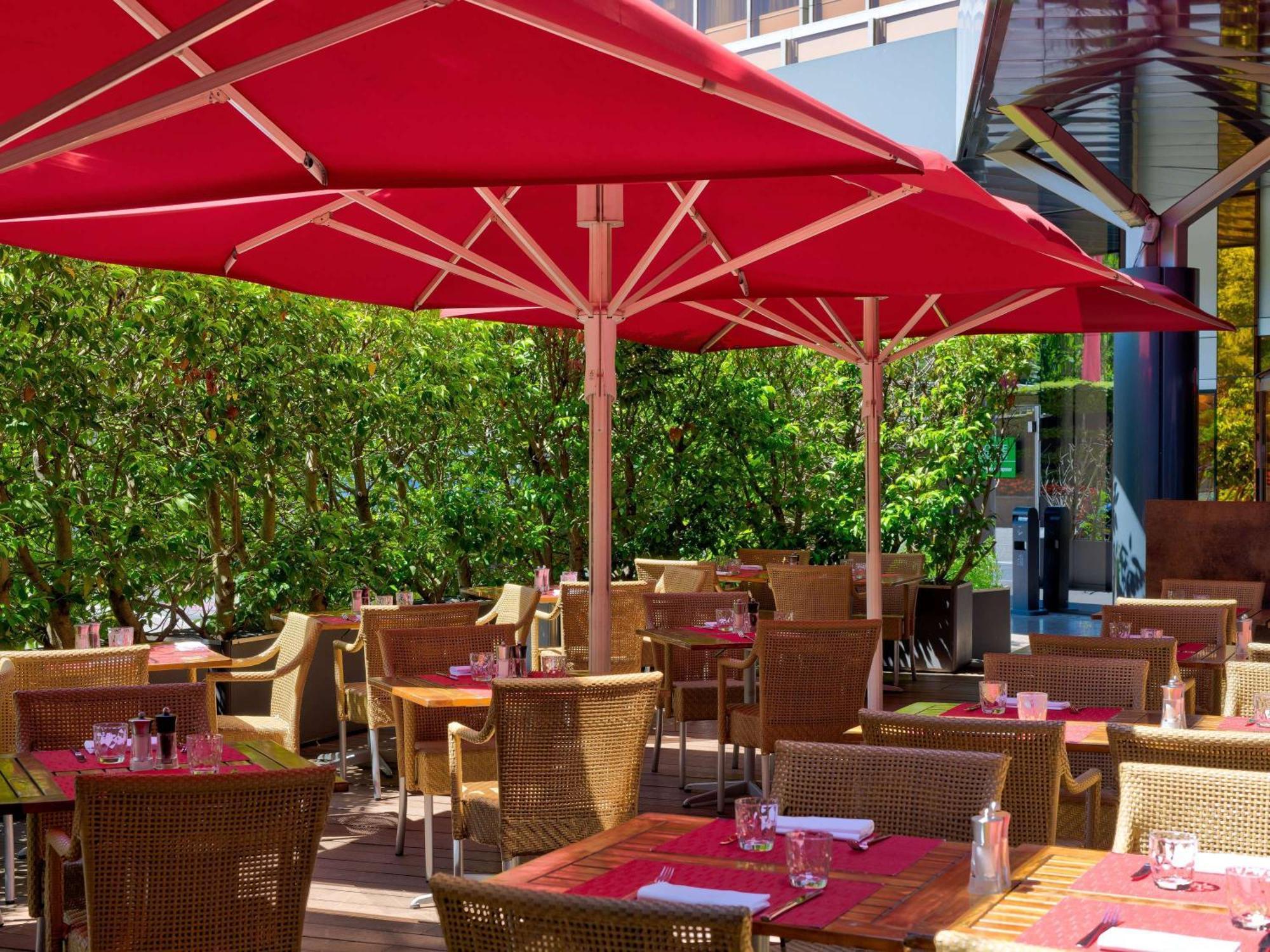 Moevenpick Hotel Geneva Meyrin Luaran gambar