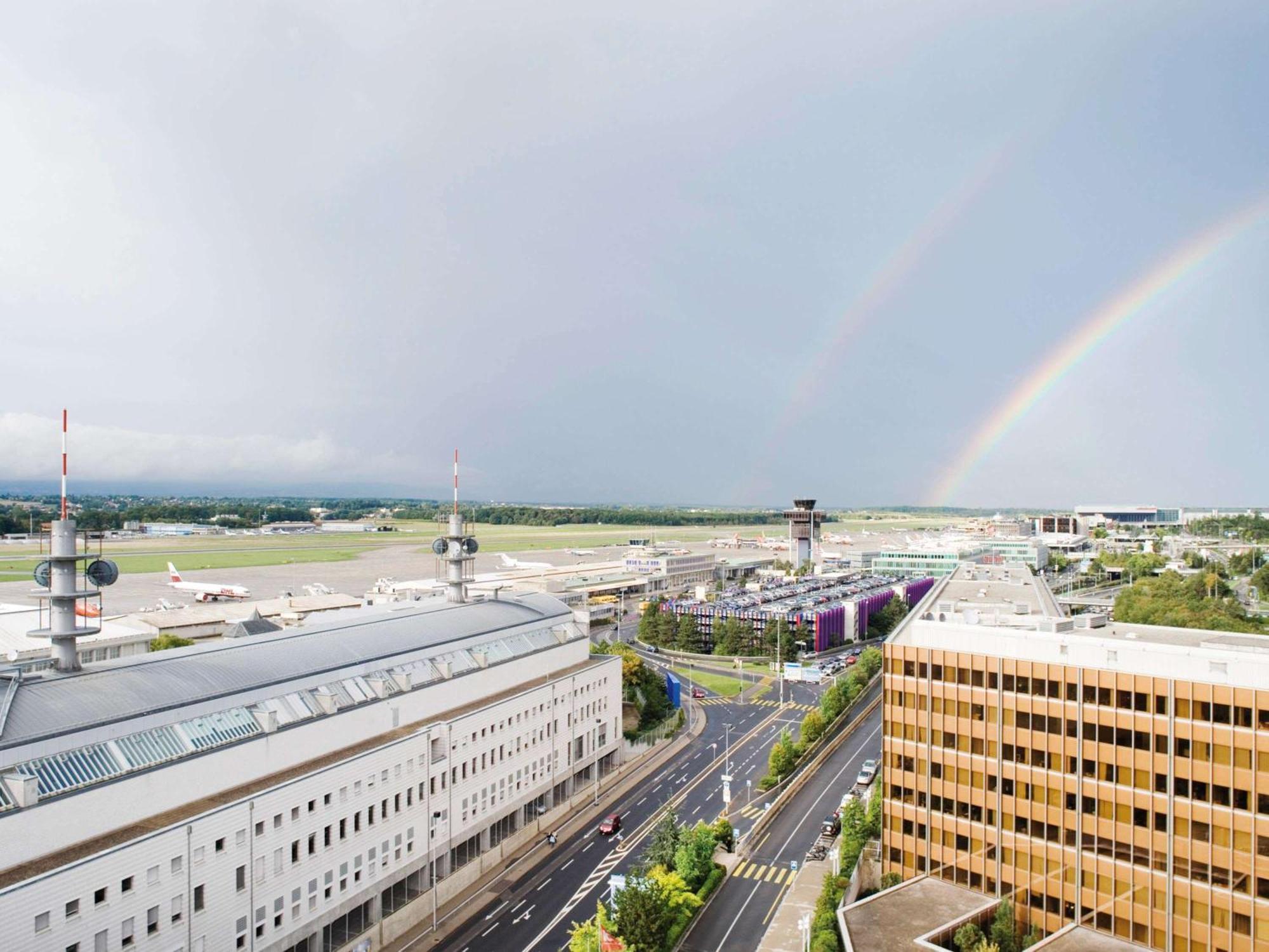 Moevenpick Hotel Geneva Meyrin Luaran gambar